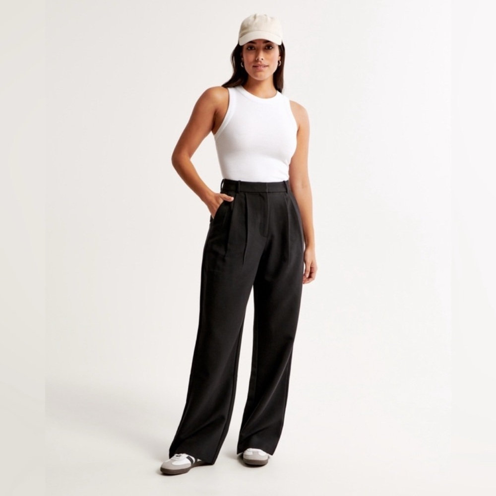 Abercrombie & Fitch Sloane Tailored Wide Leg Pant, Black, Size 2/26 Reg Length